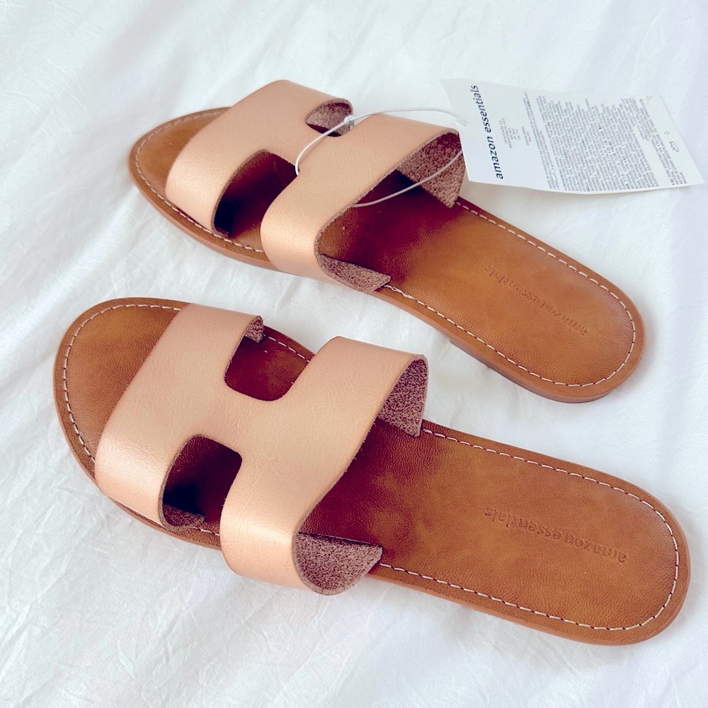 NWT Amazon Tan Sandals Size 9.5 - Picture 2 of 4